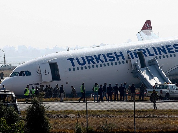 Türk Hava Yolu uçağı Nepalde pistten çıktı