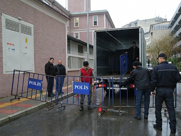 Emniyette yasa dışı dinleme operasyonu