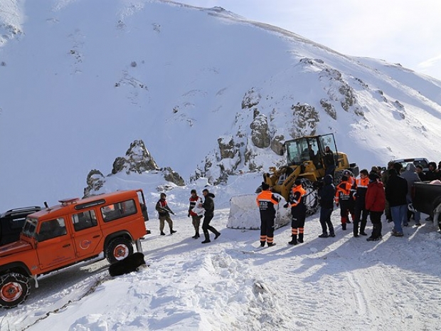 Trabzon'da kurtarma çalışmaları sürüyor