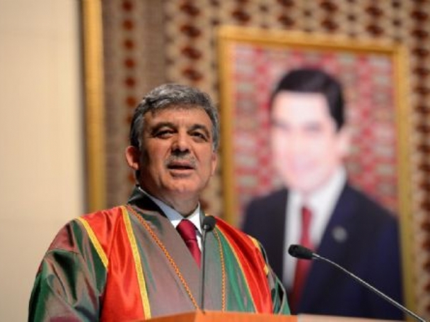 Gül'e fahri profesörlük