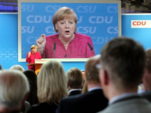 Merkel'den Türkiye'ye sıcak mesajlar