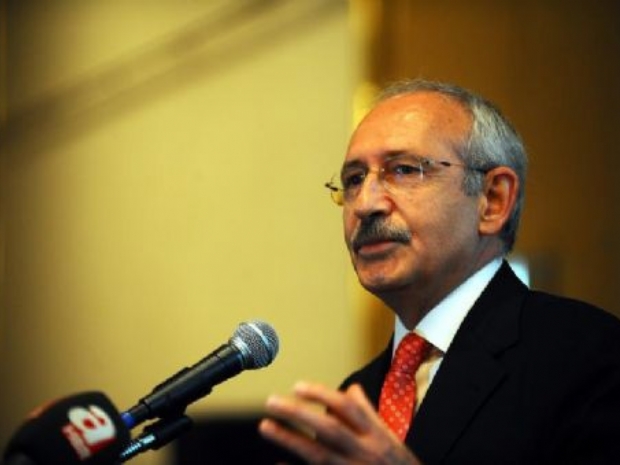 Kılıçdaroğlu'ndan, Sarısülük'ün ailesine ziyaret