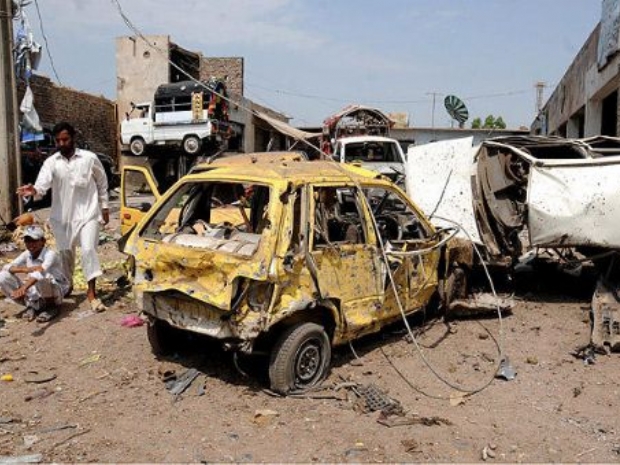 Pakistan'da  bombalı saldırı
