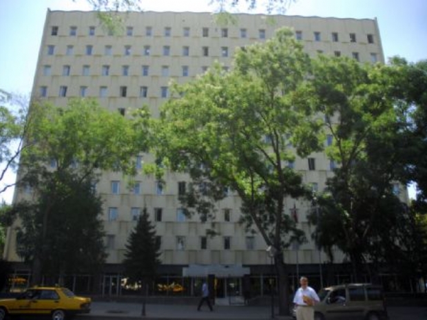 Özelleştirme geliri 8 milyar