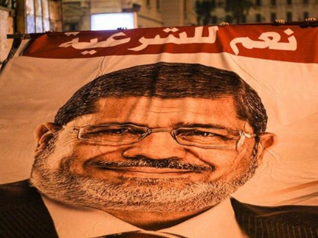 27 kentte Mursi'ye destek mitingi