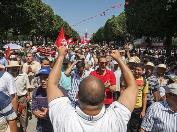 Tunusta demokrasi yanlısı gösteri