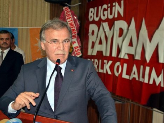 Bahçeli'den Erdoğan'a 44 bin lira tazminat