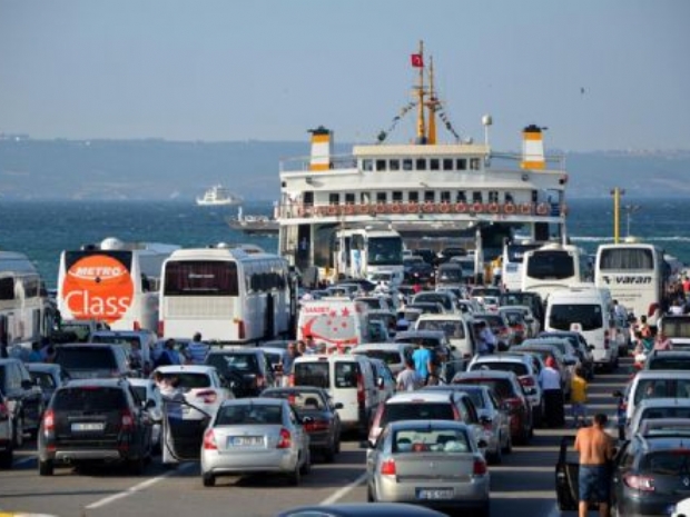Tatilciler dönüş yolunda