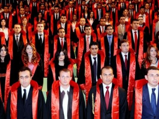 Hakim ve savcılık için yaş sınırı