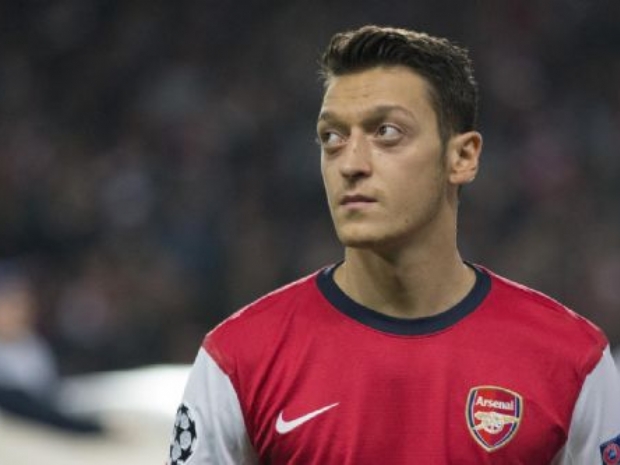 Mesut Özil en iyiler listesinde