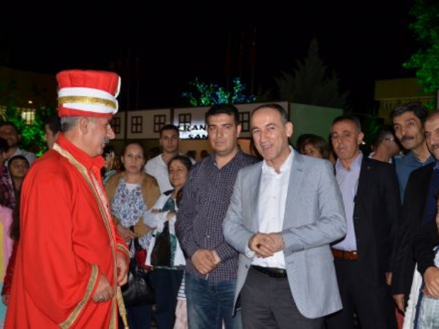 Başkan Saygılı Ramazan Sokağını gezdi.