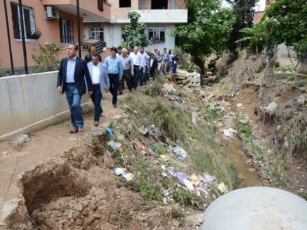 Sel Gitti, Dayanışma Kaldı