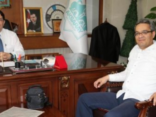 AKSARAYLI CUMHURİYET BAŞSAVCISI ÖZGÜR BOZKURT, BAŞKAN YAZGIYA HAYIRLI OLSUN ZİYARETİNDE BULUNDU