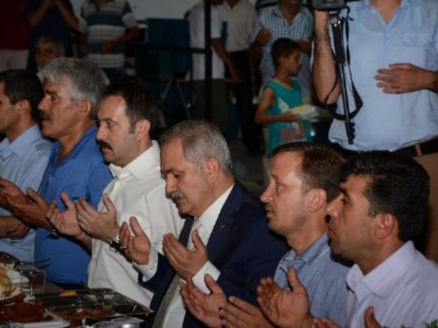 Osmaniyeli Belediyenin İftar Çadırına Büyük İlgi Gösterdi