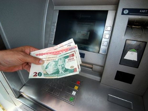 Yaşlı adamı kandıran sanığa çifte ceza