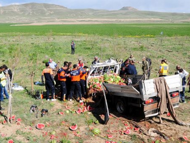 Van'da trafik kazası: 6 ölü
