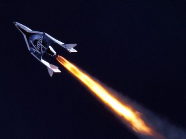 "SpaceShipTwo" ilk uçuşunu yaptı